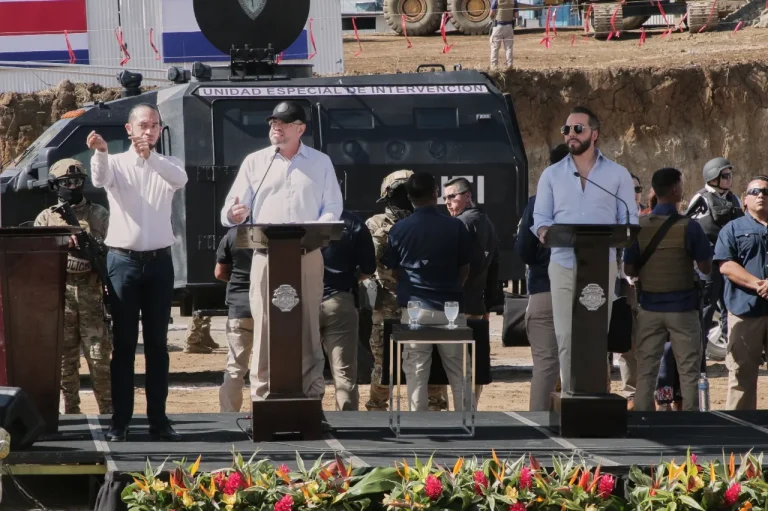 "Costa Rica avanza hacia un futuro más seguro: El presidente anuncia una innovadora estrategia para modernizar la justicia y construir un sistema penitenciario más eficaz"